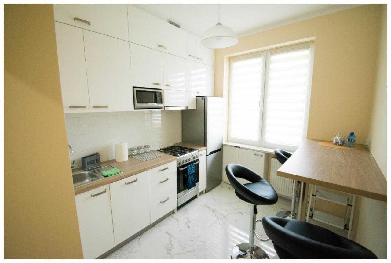 Color 24 Apartament III 斯塔洛瓦沃拉 外观 照片