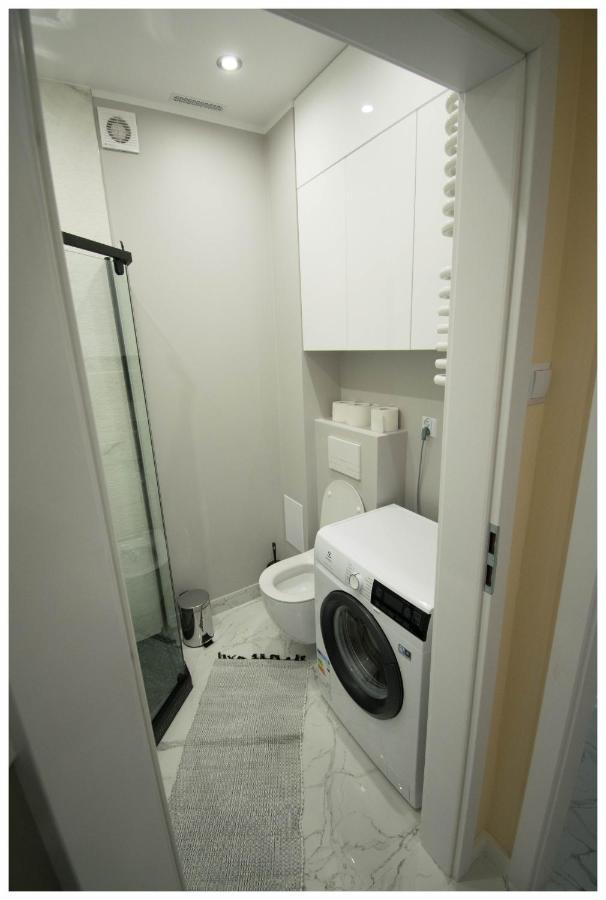 Color 24 Apartament III 斯塔洛瓦沃拉 外观 照片