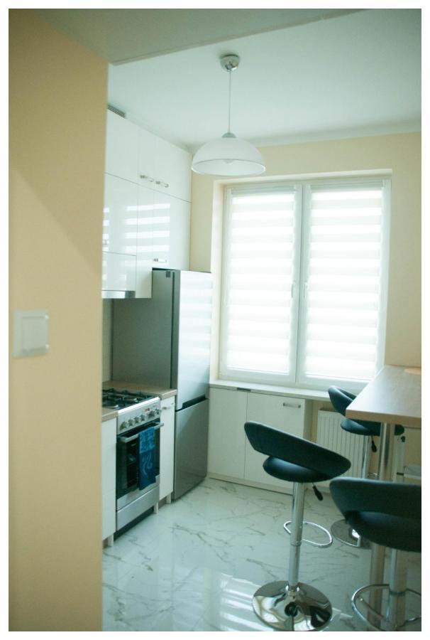 Color 24 Apartament III 斯塔洛瓦沃拉 外观 照片