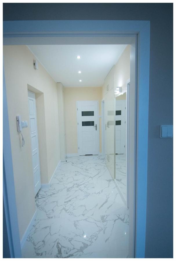 Color 24 Apartament III 斯塔洛瓦沃拉 外观 照片